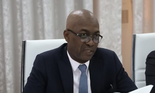 Saúde em Angola deixará de ser totalmente gratuita